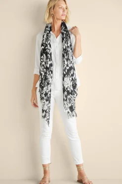 Soft Surroundings Alba Ikat Wrap Scarf><noscript><img width=