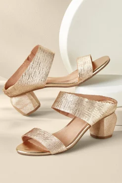 Soft Surroundings Antelope Amelia Textured Sandal> sandals|slides & mules