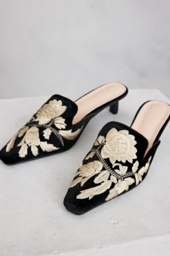 Soft Surroundings Carolina Embroidered Mule><noscript><img width=