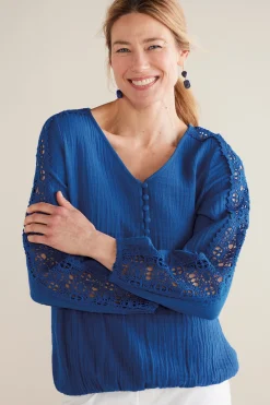 Soft Surroundings Petites Melinda Gauze & Crochet Top> Feminine Flourish|Into The Blues
