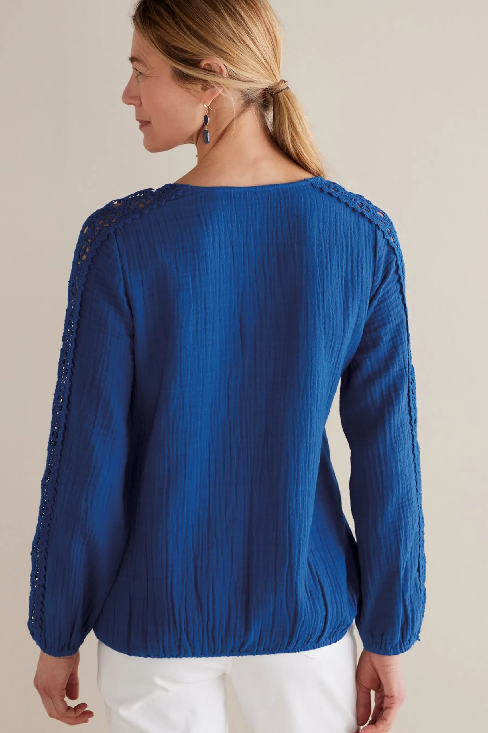 Soft Surroundings Petites Melinda Gauze & Crochet Top> Feminine Flourish|Into The Blues