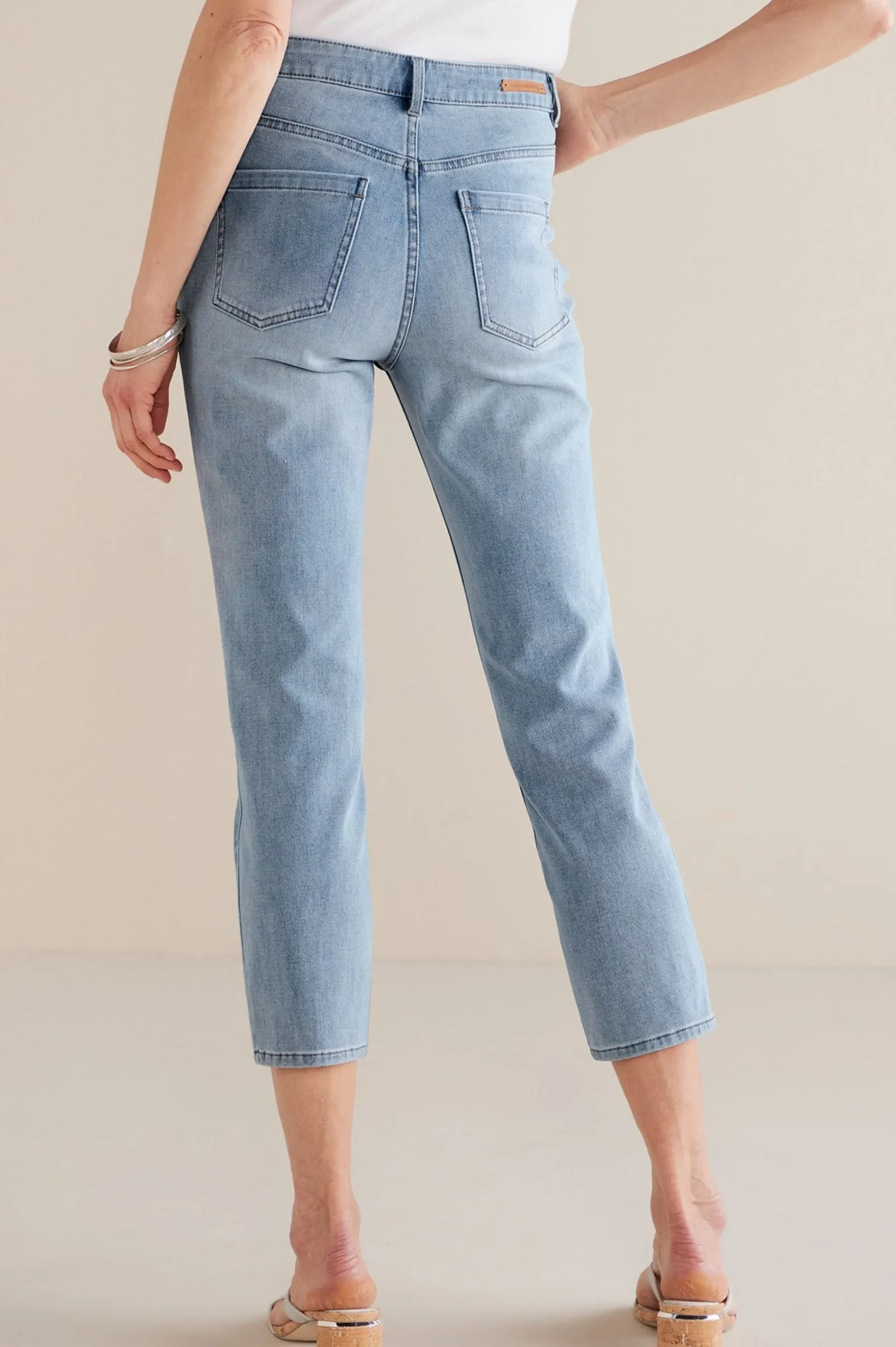 Soft Surroundings Petites Ultimate Denim Slim Leg Crop Jeans> Jeans