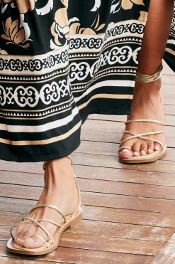 Soft Surroundings Seychelles Lilac Sandal><noscript><img width=