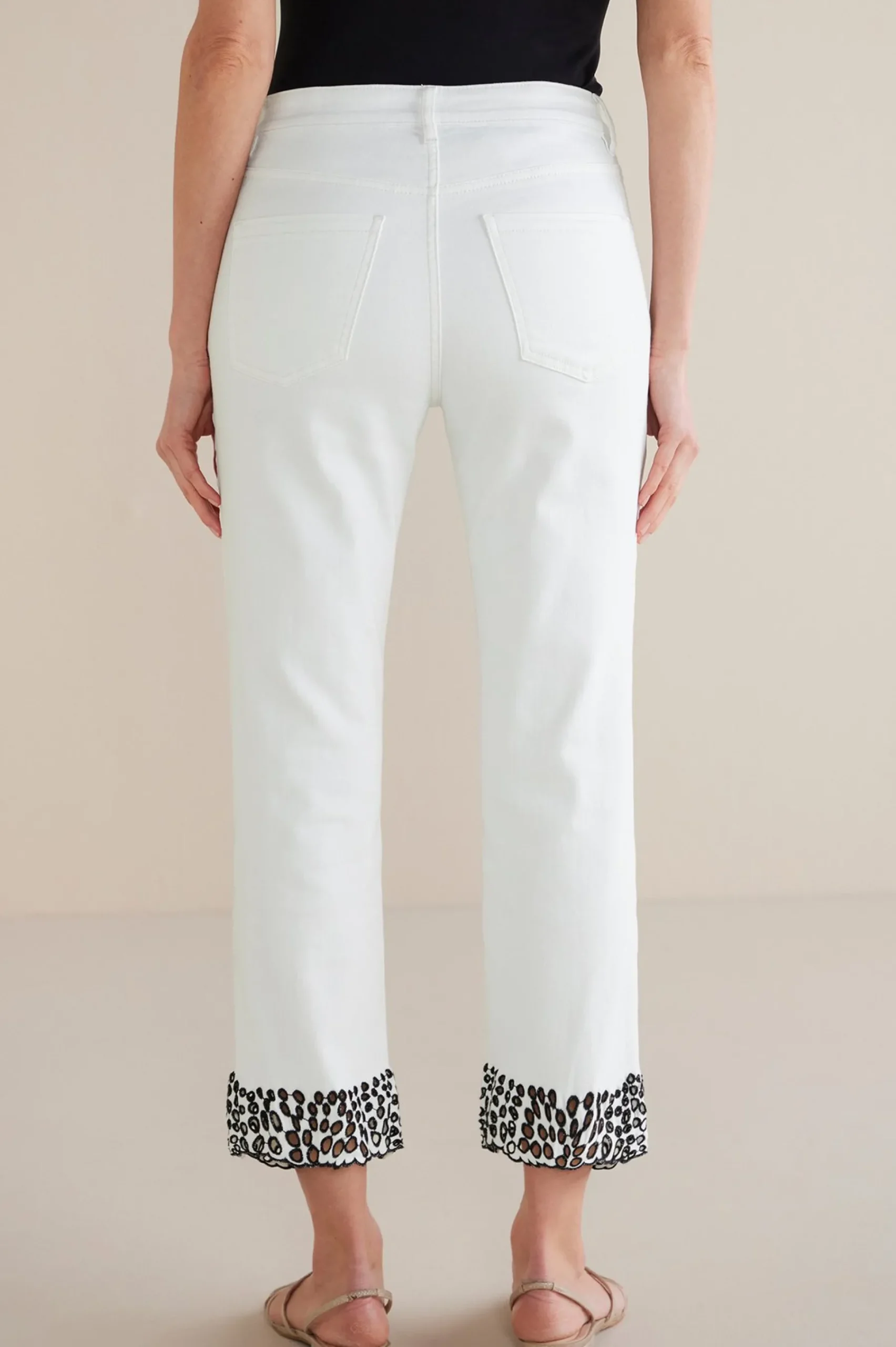 Soft Surroundings Solene Eyelet Denim Crop Jeans> cropped|ankle