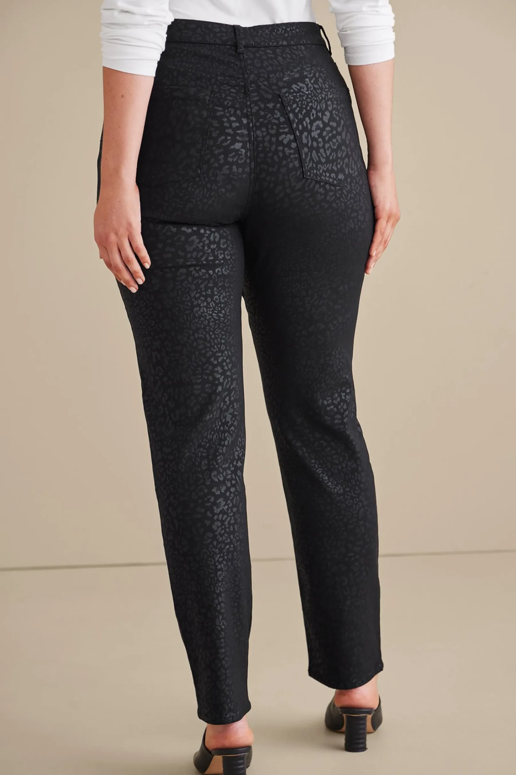 Soft Surroundings Ultimate Denim Animal Straight Leg Jeans> leggings|full length