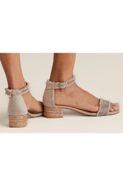 Soft Surroundings Vaneli Helee Ankle Strap Sandal><noscript><img width=