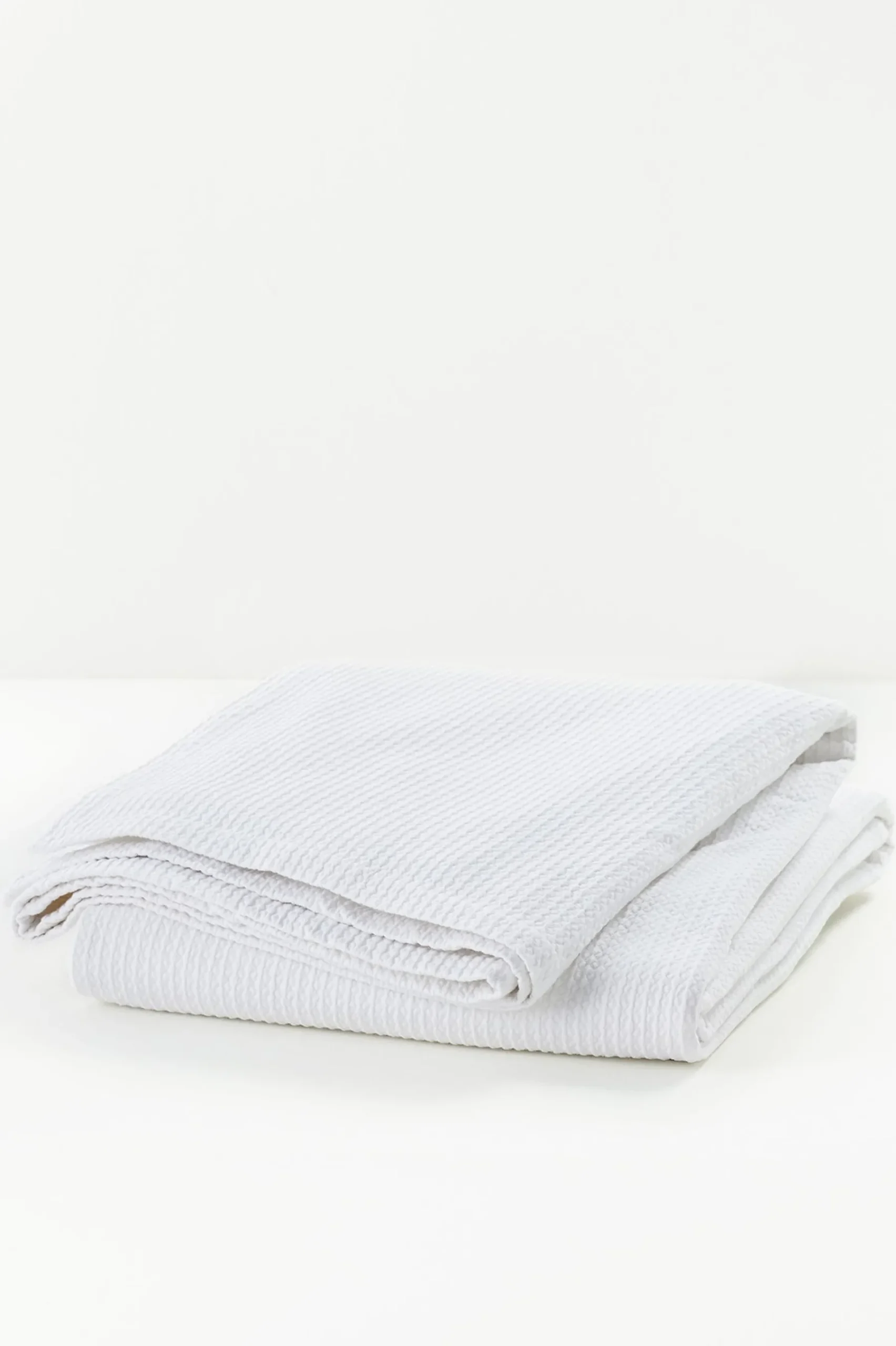 Soft Surroundings Waffle Matelassé Quilt> quilts, coverlets & duvet covers|blankets & throws